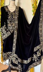 Pakistani velvet salwar kameez party wear dress, velvet dress